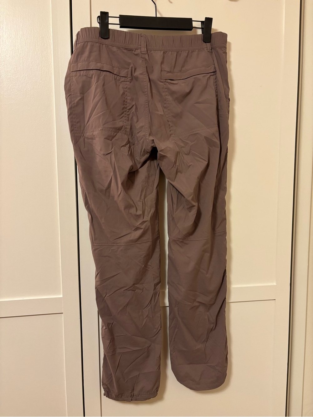 REI Women's Sahara hiking Pants - Taupe Brown - Picture 2 of 3